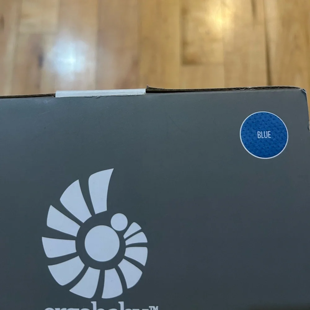 New! Ergobaby Embrace Soft Air Mesh Cozy Carrier - Picture 2 of 4